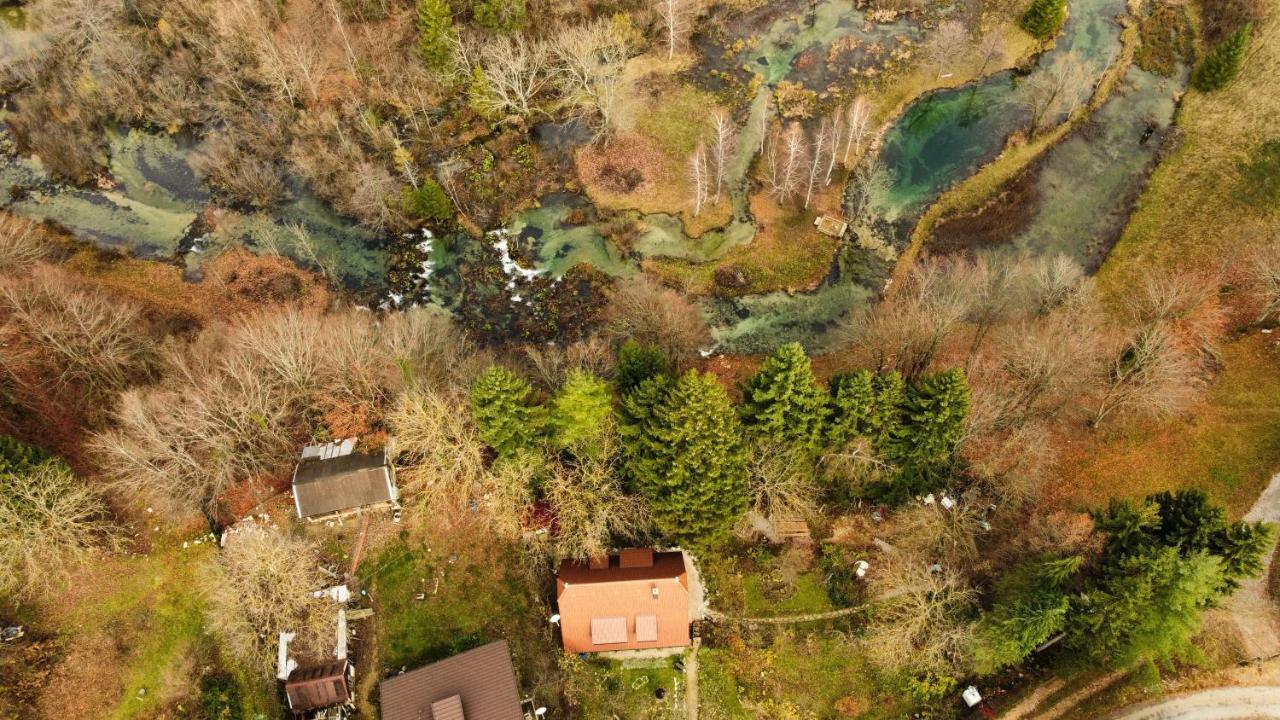 פליטויקה סלו Yeti Cabin מראה חיצוני תמונה